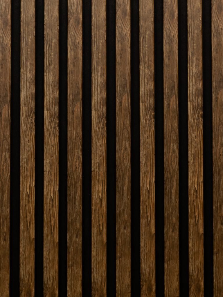 Riflaj Acustic Modern din Lemn –   fonoabsorbant lemn maro