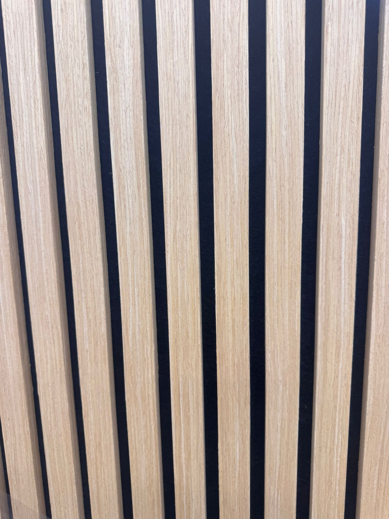 Riflaj Acustic Modern din Lemn – Bej