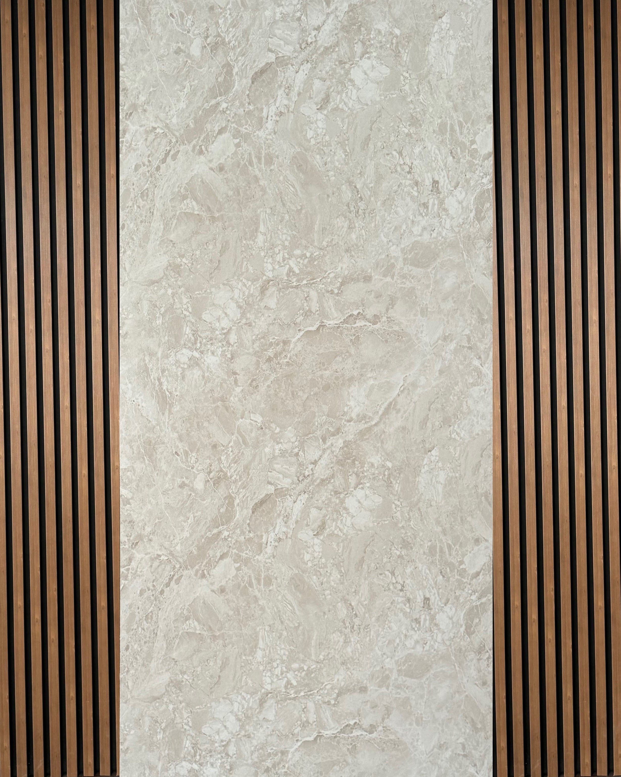 2 bucati de reflaje (2 buc x 60 cm x 280) 1 buc Panou pvc 1.22cm X 2.80cm