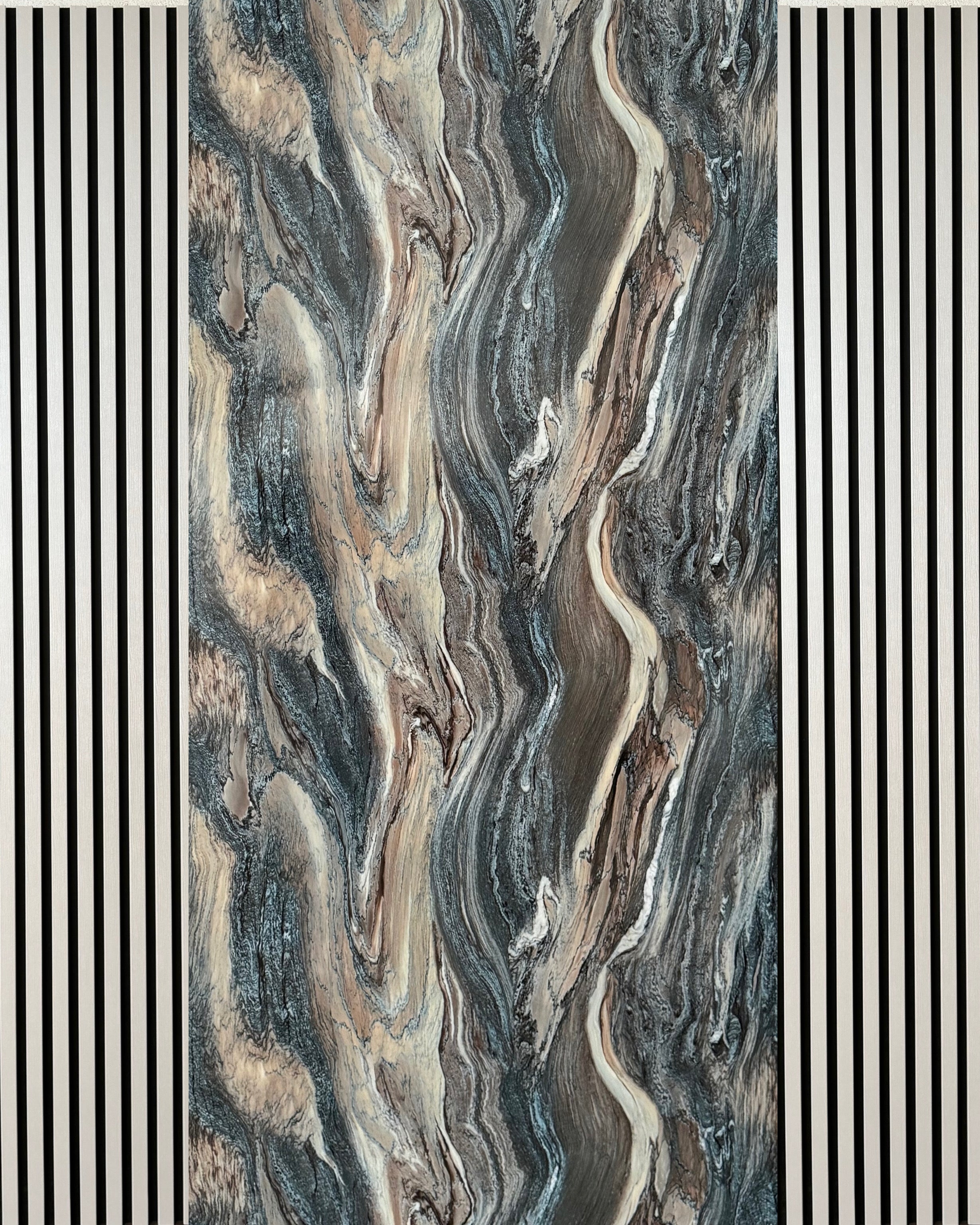 2 bucati de reflaje (2 buc x 60 cm x 280) 1 buc Panou pvc 1.22cm X 2.80cm